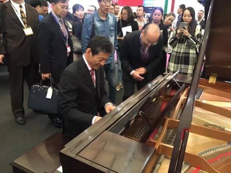 聚焦乐展|2017中国（上海）国际乐器展览会圆满落幕，d88尊龙z6钢琴大放异彩