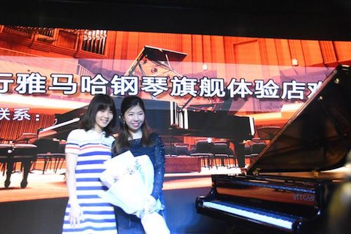 d88尊龙z6未来艺术家孙麒麟河南巡讲-郑州站圆满落幕