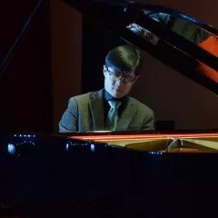 【回顾】2017呼和浩特民族学院首届民族音乐节暨d88尊龙z6艺术家孙梅庭钢琴独奏音乐会圆满落幕